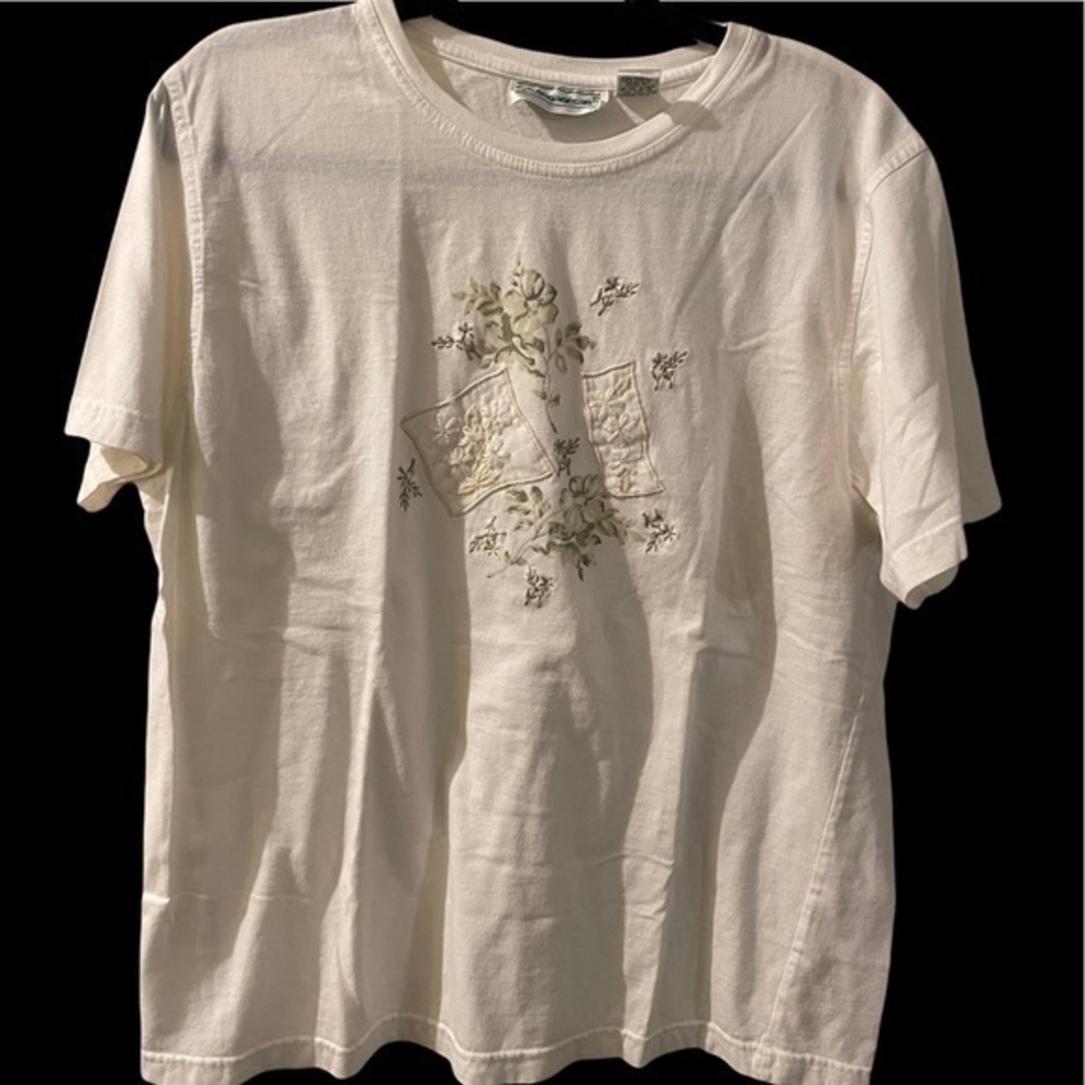 Shenanigans White Embroidered Tshirt 
Women Large
Condition: 9/10